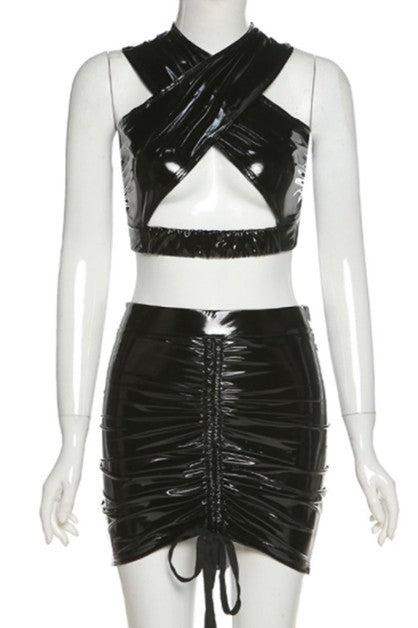 halter hollow vest pleated hip skirt