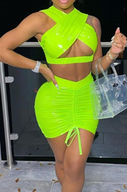 halter hollow vest pleated hip skirt